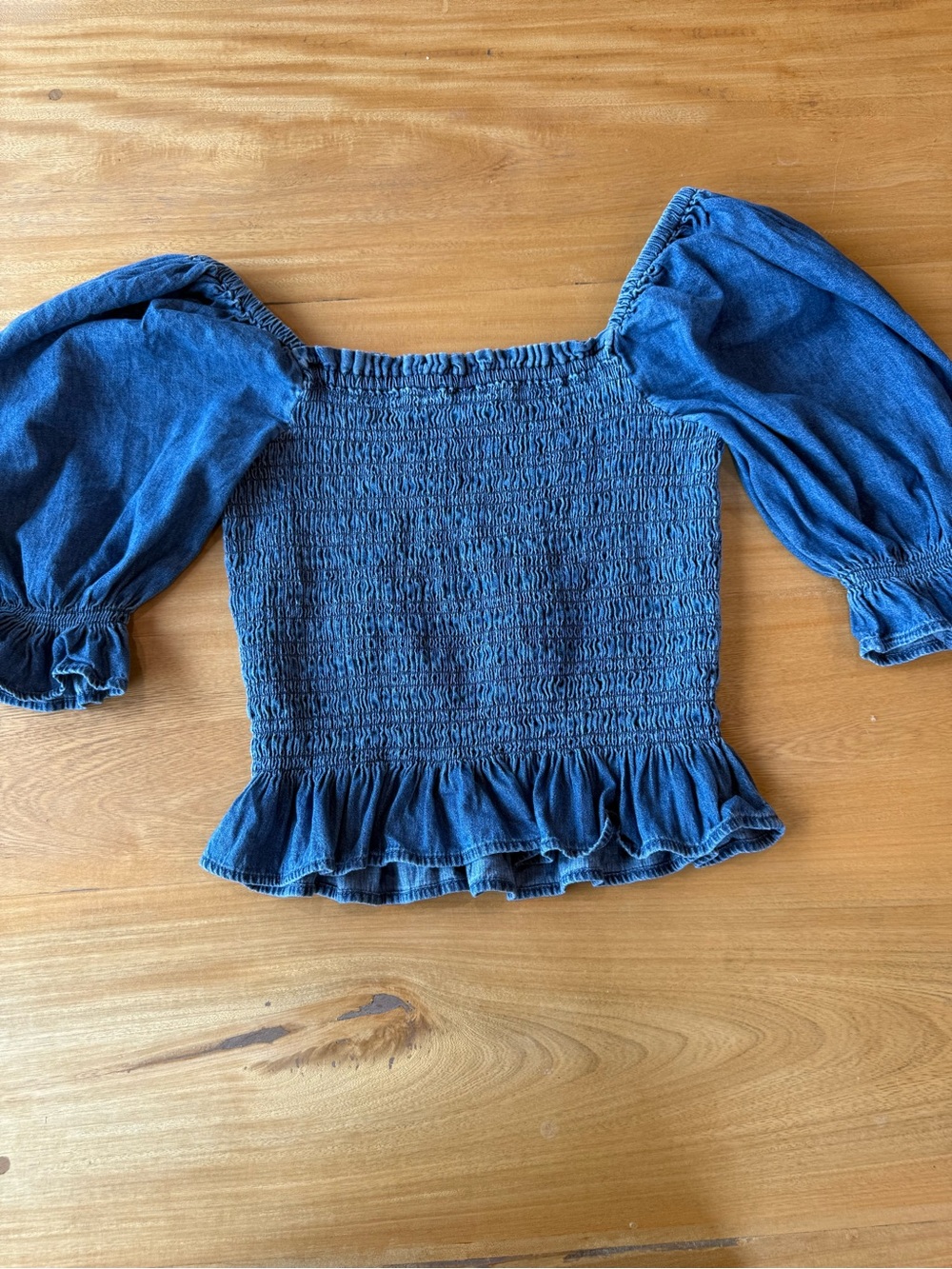 GAP Blue Smocked Puff Sleeve Peasant Top - Picture 2 of 3